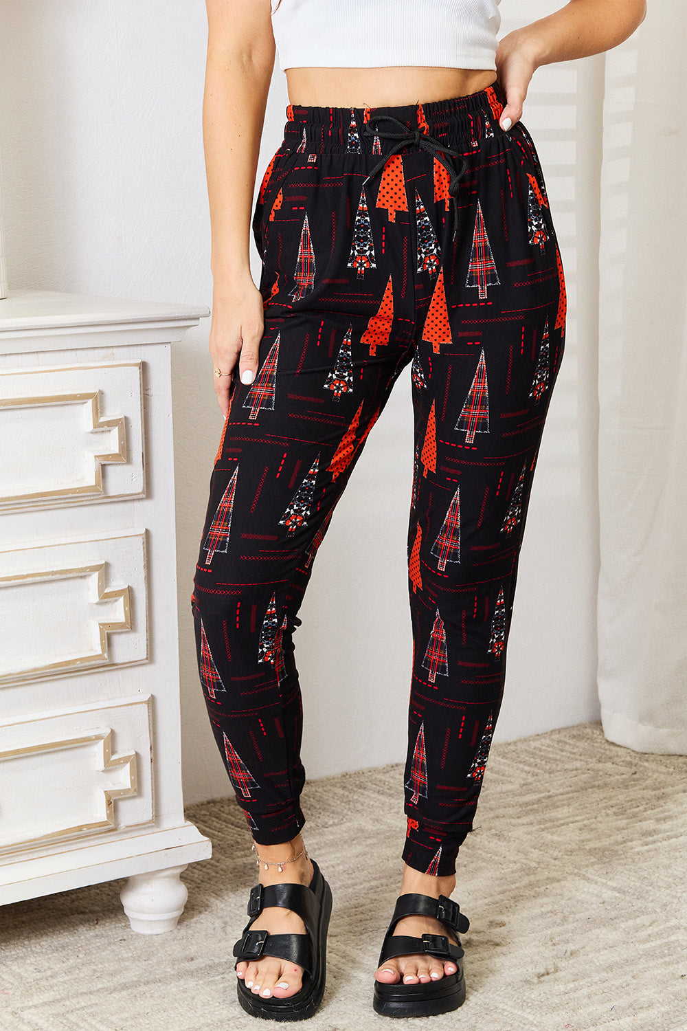 Leggings Depot Full Size Holiday Tree Print Joggers